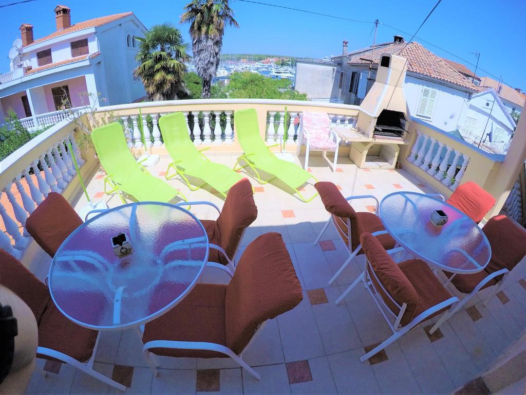 Orange City Apartment'S Repic Biograd Na Moru Extérieur photo
