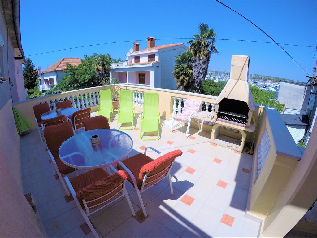 Orange City Apartment'S Repic Biograd Na Moru Extérieur photo