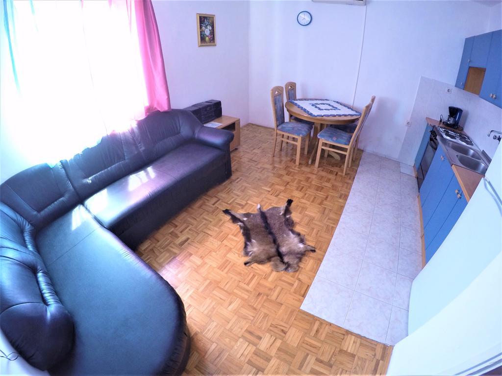 Orange City Apartment'S Repic Biograd Na Moru Extérieur photo